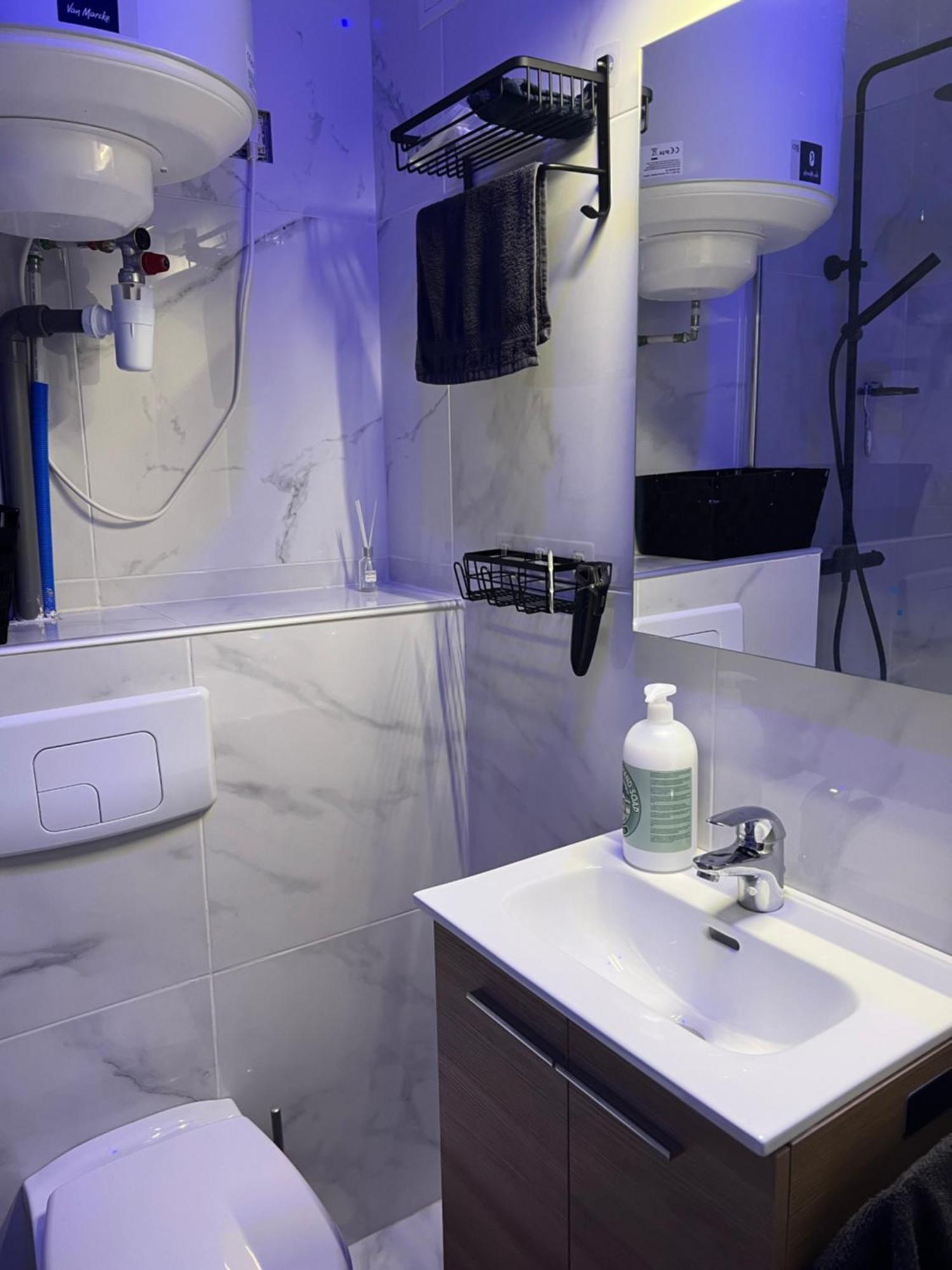 Design Studio Perfectly Located - Eu Madou - Park Apartment Brussels Ngoại thất bức ảnh